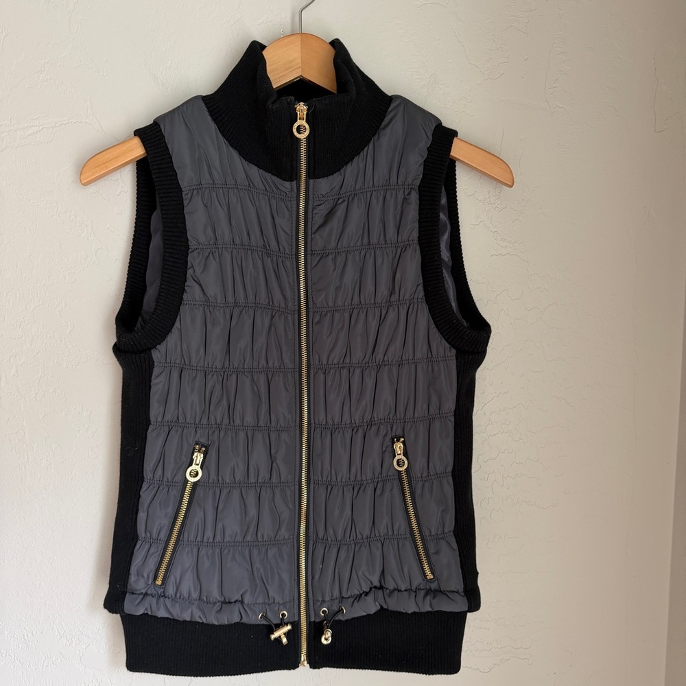 Calvin Klein Women's Gray and Black Vest with Gold‎ Hardwar Size Small
